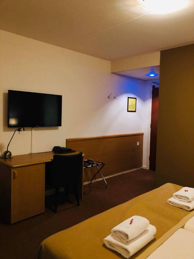 Hotel - Restaurant - Cafe- Geertien 布洛克宰尔 外观 照片