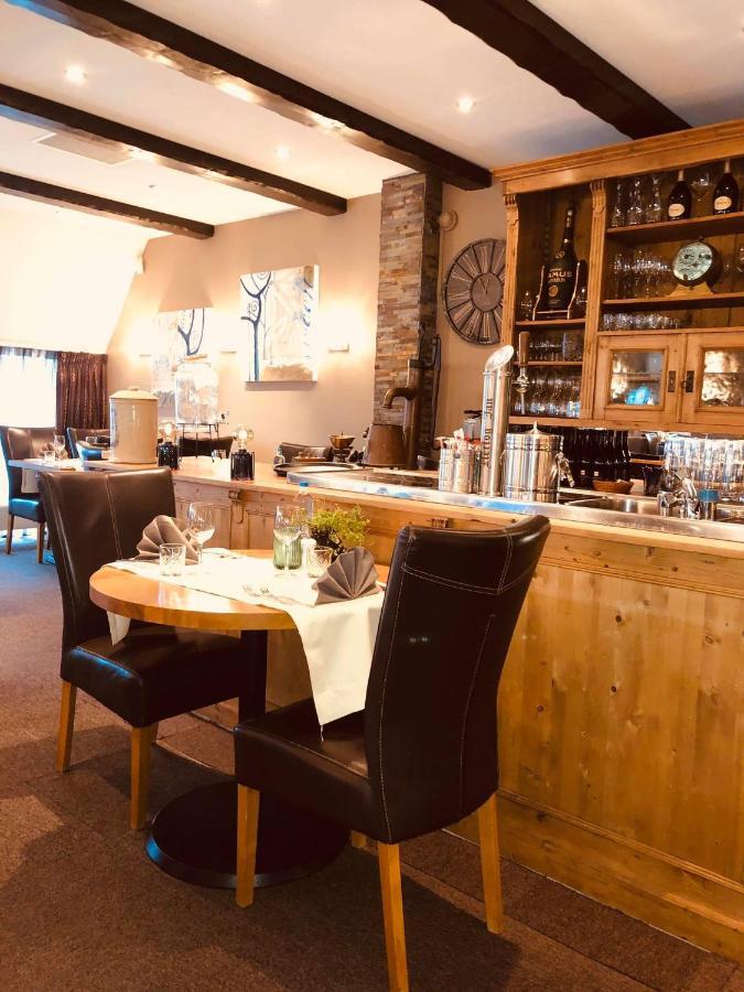 Hotel - Restaurant - Cafe- Geertien 布洛克宰尔 外观 照片